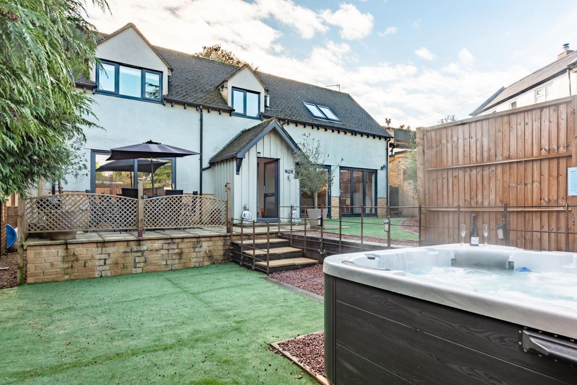 Cotswold Holiday Let With Hot Tub - The Old Garage Chipping Norton Exterior foto